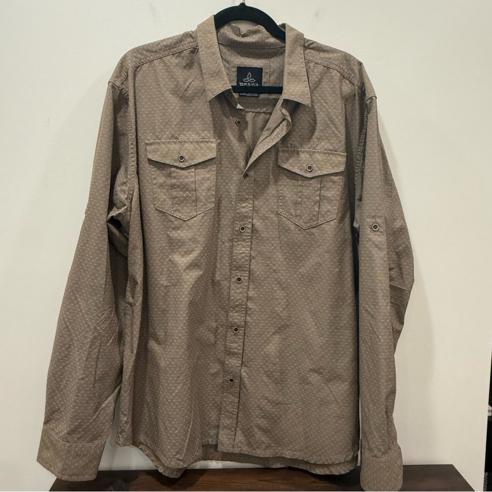 Prana men’s XL Tan brown long sleeve button down collared shirt white details